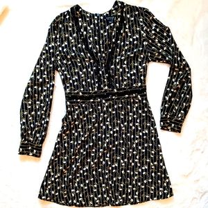 TOPSHOP Perforated Cutouts Vneck Long-sleeved Pinstripe Floral Dress 4 EUC